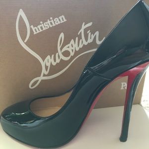 🔥Christian Louboutin Argotik🔥